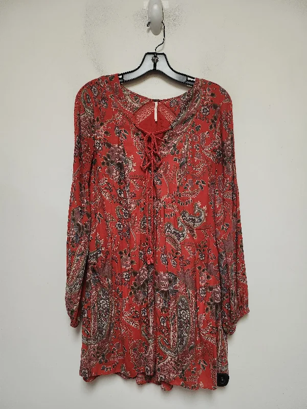 Dress Casual Short By Free People In Red, Size: S