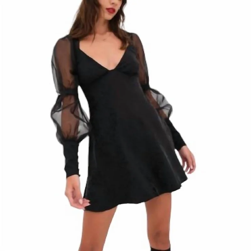 Gabrielle Mini Dress In Black